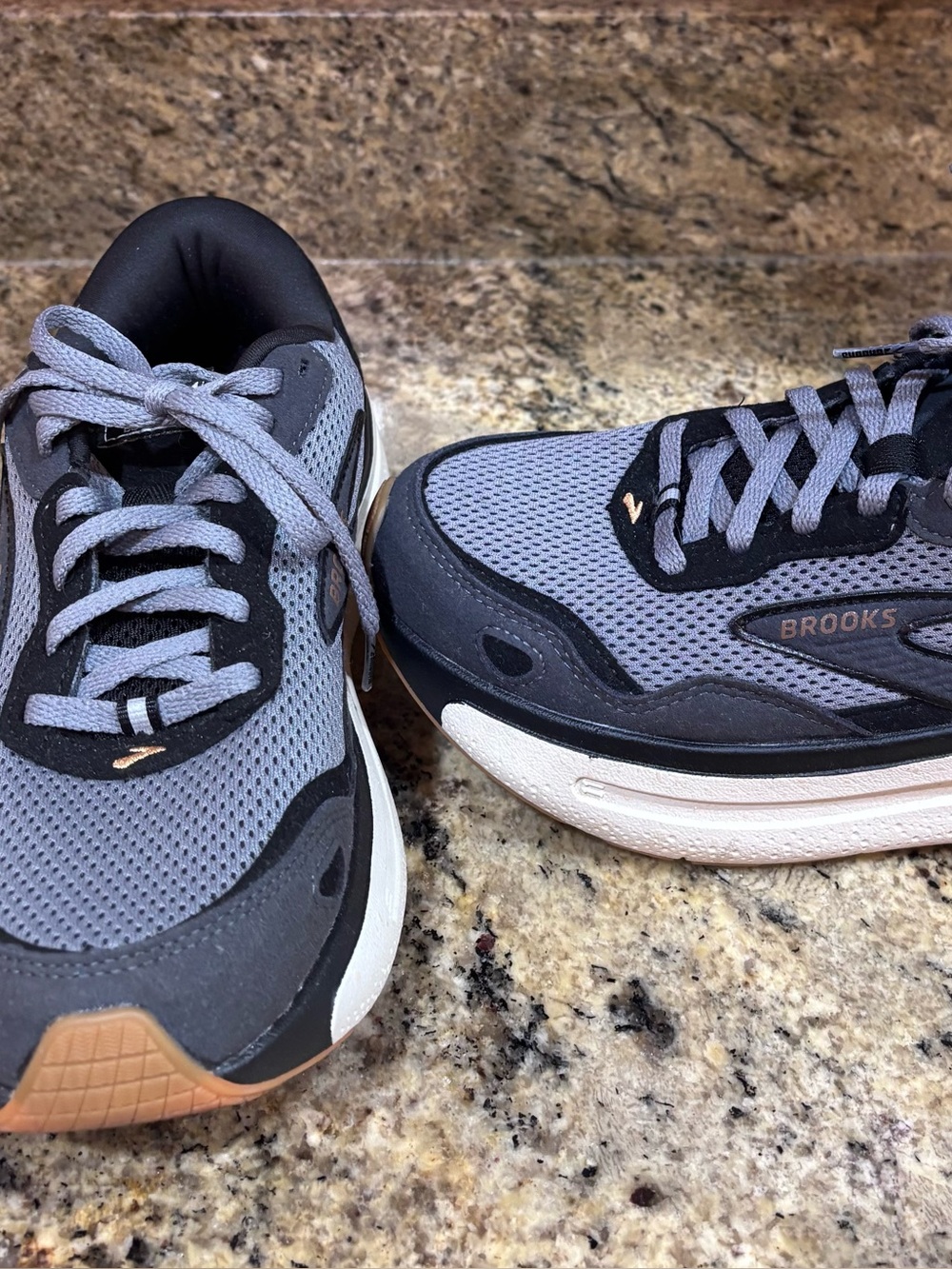 Brooks Women's Ghost Max SE Walking Shoes - Black/Primer/Biscuit